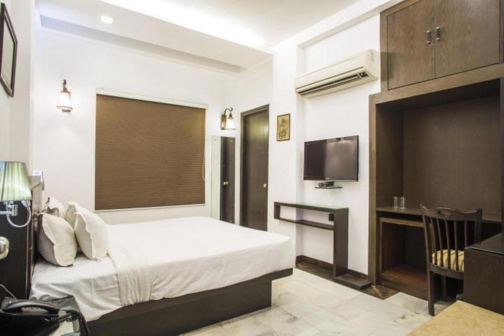 Oyo Flagship Hotel Rudra Palace Agra  Exterior photo