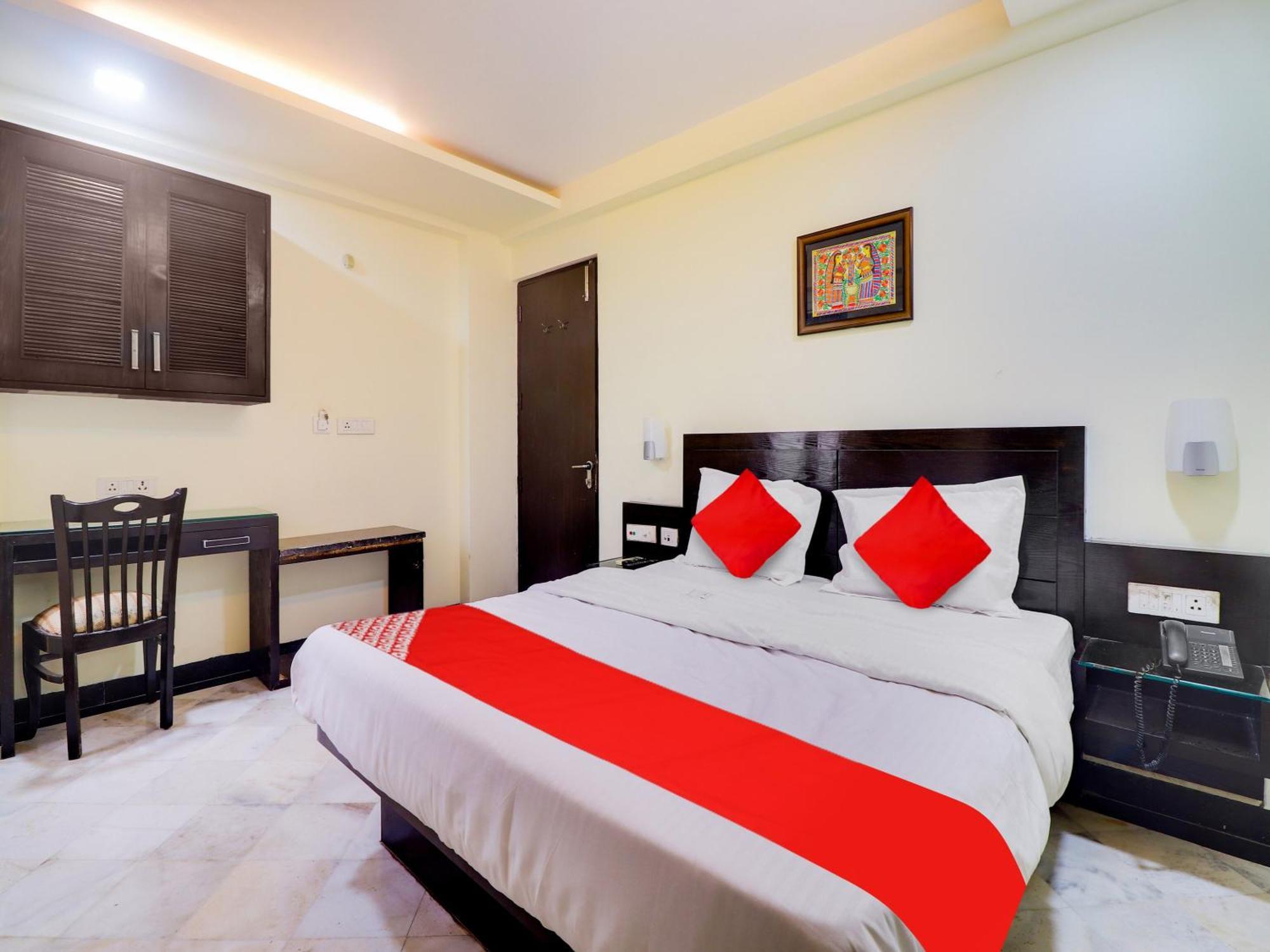 Oyo Flagship Hotel Rudra Palace Agra  Exterior photo
